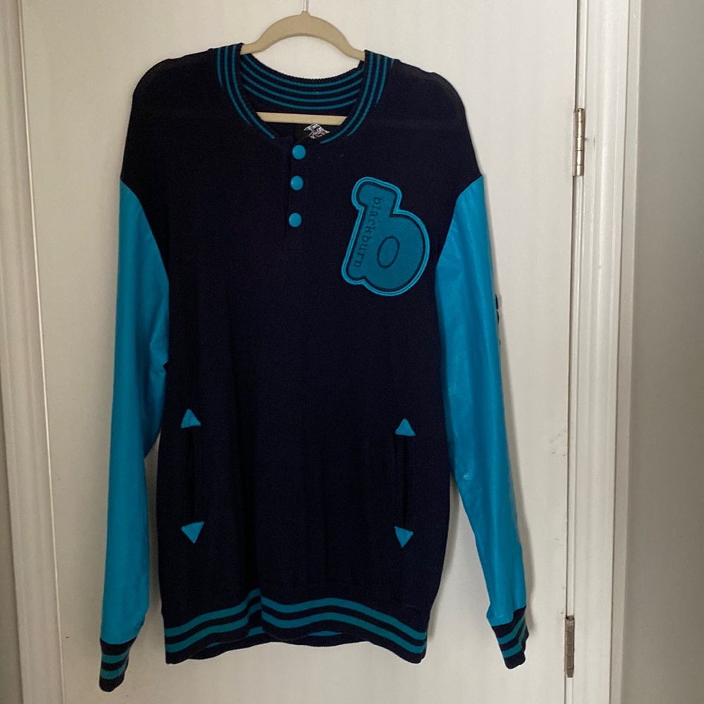 Men’s XXL Navy/Turquoise sweatshirt with leather sleeves by Blackburn.